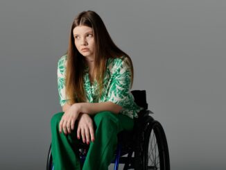 shutterstock 2481327645 326x245 - Barrierefreiheit im Alltag: Aktuelle Herausforderungen